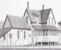 Historic photo of the house; Gérald Brideau