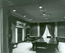 Photo of the John Counter Room inside Kingston City Hall, 1974.; Queen's University Archives, E. Erkan, 1974.