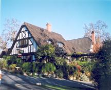 Exterior view of the Royal Oak Inn.; District of Saanich, 2004.