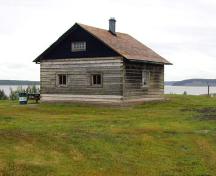 McPherson House - exterior - junction of Mackenzie / Liard Rivers, 2004 ; A.Geggie/GNWT-2004