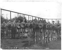 Exterior view of the Brighouse Lacrosse Box with Richmond Senior B Lacrosse Team, 1947; Richmond Archives Photograph No. 1977 7 9.