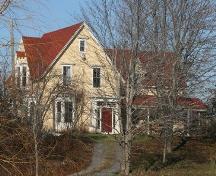 View of Howard House and property, Middleboro, NS, 2009.; Heritage Division, NS Dept of Tourism, Culture and Heritage, 2009