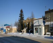 Contextual view, from the southwest, of the Old Town Hall (centre), Carberry, 2007; Historic Resources Branch, Manitoba Culture, Heritage, Tourism and Sport, 2007