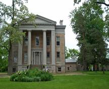 Exterior view of Ruthven Park, showing the Greek Revival style villa, 2003.; Parks Canada Agency / Agence Parcs Canada, 2003.