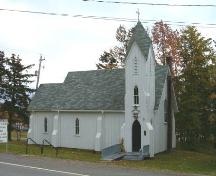 Front elevation, St. Peter's and St. John's, Baddeck, Nova Scotia, 2004.; Heritage Division, NS Dept. of Tourism, Culture and Heritage, 2004.