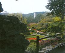 General view of Butchart Gardens, showing the Sunken Garden, 2004.; Agence Parcs Canada/Parks Canada Agency, A. Mosquin, 2004.