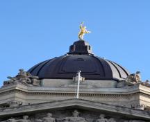 Detail view of the dome and Golden Boy, Manitoba Legislative Building, Winnipeg, 2009; Historic Resources Branch, Manitoba Culture, Heritage and Tourism, 200910
