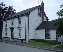 St. John's Rectory, Old Town Lunenburg, north façade, 2004; Heritage Division, Nova Scotia Department of Tourism, Culture and Heritage, 2004