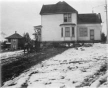Historic view of First Crowell House; Greater Vernon Museum and Archive photo #1876, 1910