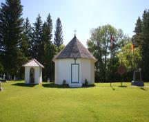 View from the west of St. Elijah Romanian Orthodox Church, Lennard, 2005; Historic Resources Branch, Manitoba Culture, Heritage & Tourism, 2005