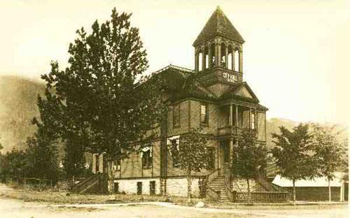 oblique view of Kaslo Municipal Hall circa 1920s