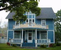 Front facade, Lawson House, Yarmouth, 2004; Heritage Division, NS Dept. of Tourism, Culture and Heritage, 2004.