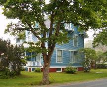 Side and front elevations, Lawson House, Yarmouth, 2004.; Heritage Division, NS Dept. of Tourism, Culture and Heritage, 2004.