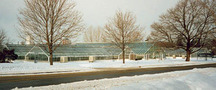 Vue générale du Complexe de serres principal, 1996.; Agence Parcs Canada / Parks Canada Agency, K. Spencer-Ross, 1996.