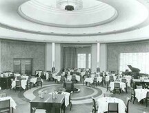 Photographie de la Salle ronde du 7e étage du magasin Eaton, 1930.; Eaton's of Canada Ltd./ Eaton Canada Ltée., 1930.