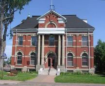 Colchester County Courthouse, front elevation, 2004; Heritage Division, N.S. Dept. of Tourism, Culture and Heritage, 2004