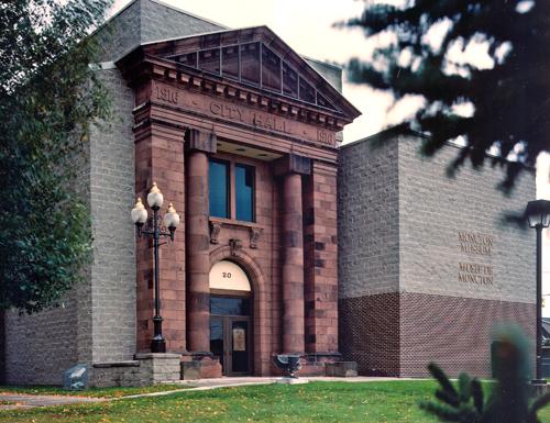 1916 City Hall Façade - 2005