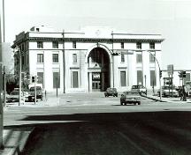 Front view of the Railway Station, 1991.; Parks Canada Agency / Agence Parcs Canada, B. Potyondi, 1991.