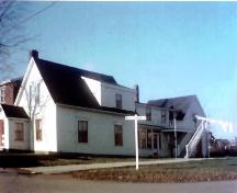 Léger House - prior to the construction of the garage in 1966; Daniel O'Corroll