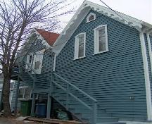 Side elevation, Henry Elliot House, Dartmouth, Nova Scotia, 2007.; HRM Planning and Development Services, Heritage Property Program, 2007.