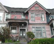 This photograph shows the full view of the Frank White residence, 2005; City of Saint John