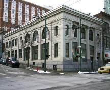 Exterior view of the Royal Bank of Canada, West Hastings Branch; City of Vancouver, 2005