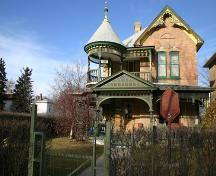 Primary elevation, from the south, of the Paterson-Matheson House, Brandon, 2006; Historic Resources Branch, Manitoba Culture, Heritage, Tourism and Sport, 2006
