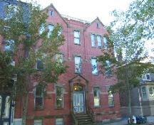 This photograph shows the contextual view of the building, 2005; City of Saint John