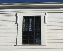 Detail of window on side elevation, Warren Baptist Church, Hastings, NS, 2009.; Heritage Division, NS Dept of Tourism, Culture and Heritage, 2009