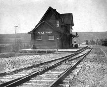 Peace River N.A.R. Station Provincial Historic Resource (date unknown); Provincial Archives of Alberta, A.14075