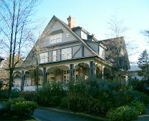 Exterior view of Hamersley House, 2004; City of North Vancouver, 2004