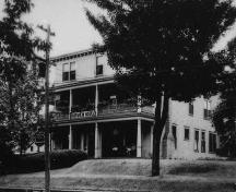 Historic photograph of what was then called the Fairview Hotel, Bridgewater, NS, circa 1930.; Courtesy of the DesBrisay Museum (ACC# 92.8.5), Bridgewater, NS
