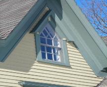 Detail of Gothic window, 97 Edgewater Street, Mahone Bay, NS, 2009.; Heritage Division, NS Dept. of Tourism, Culture and Heritage, 2009