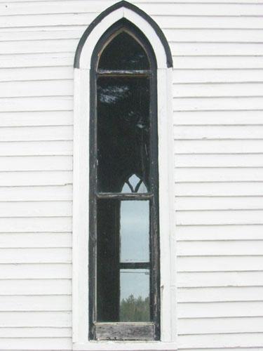 Single lancet side window
