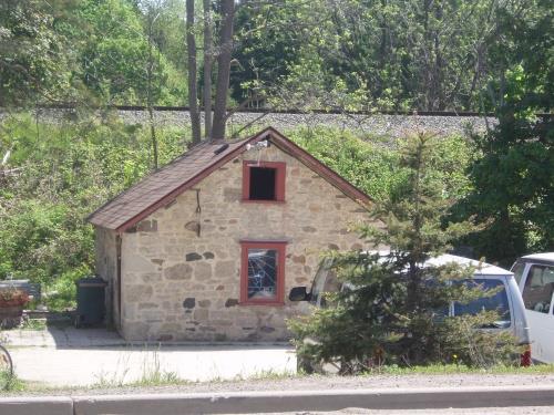 Outbuilding, 3734 King Street East, 2008
