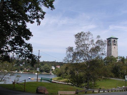 Dinlgle Tower and Park