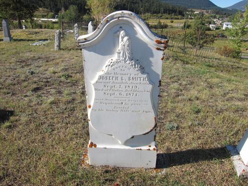 Joseph Smith grave at Clinton Pioneer Cemetery