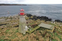 Peter Island Lighthouse; Fisheries and Oceans Canada | Pêches et Océans Canada